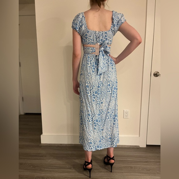Miss Selfridge Blue and White Patterned Maxi Dress - Picture 4 of 5